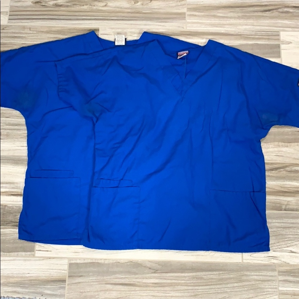 2 sets women’s Cherokee scrubs